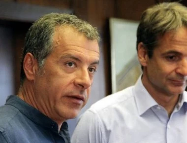 Κυριάκος Μητσοτάκης και Σταύρος Θεοδωράκης χαλαροί σε πάρτι μουσικού ραδιοφωνικού σταθμού (φωτο)